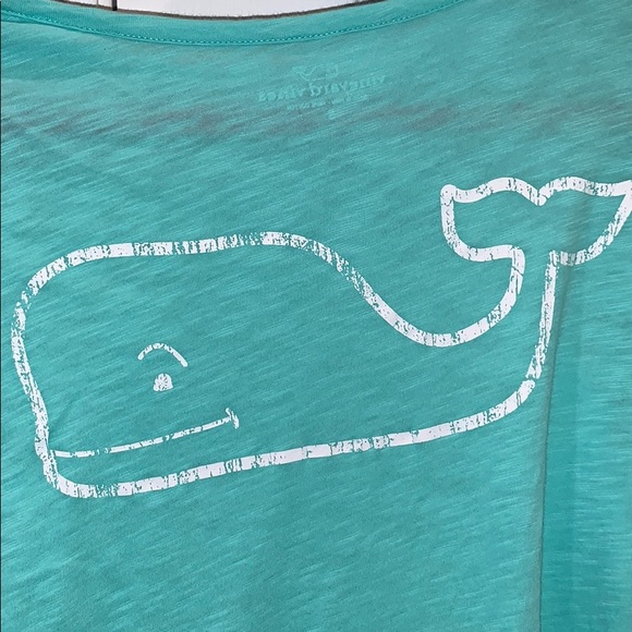 2/$35! Women’s Vineyard Vines T-shirt - Picture 5 of 6